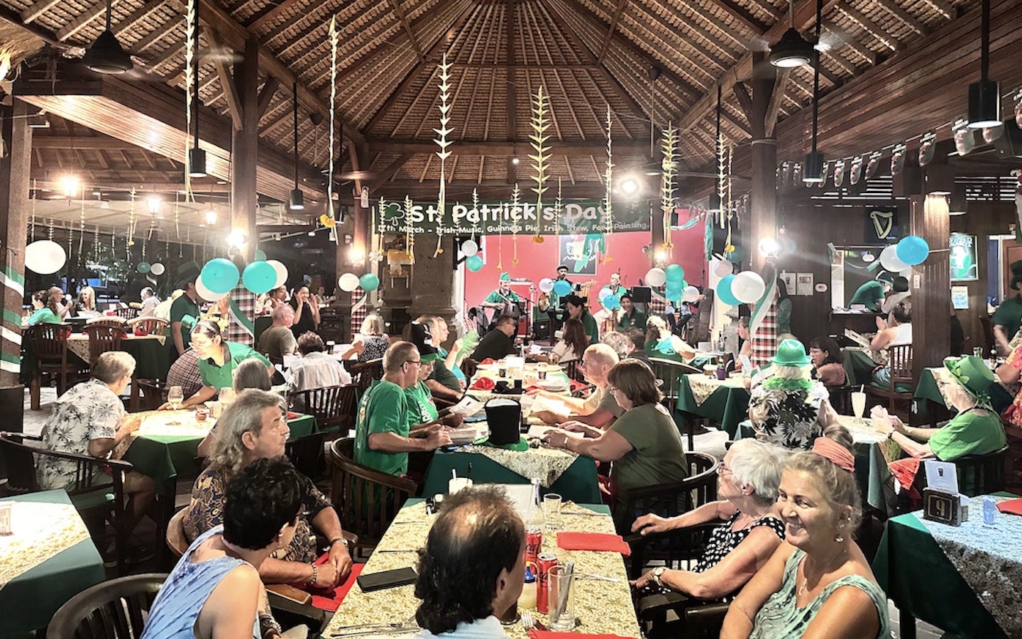 Wicked Parrot Restaurant